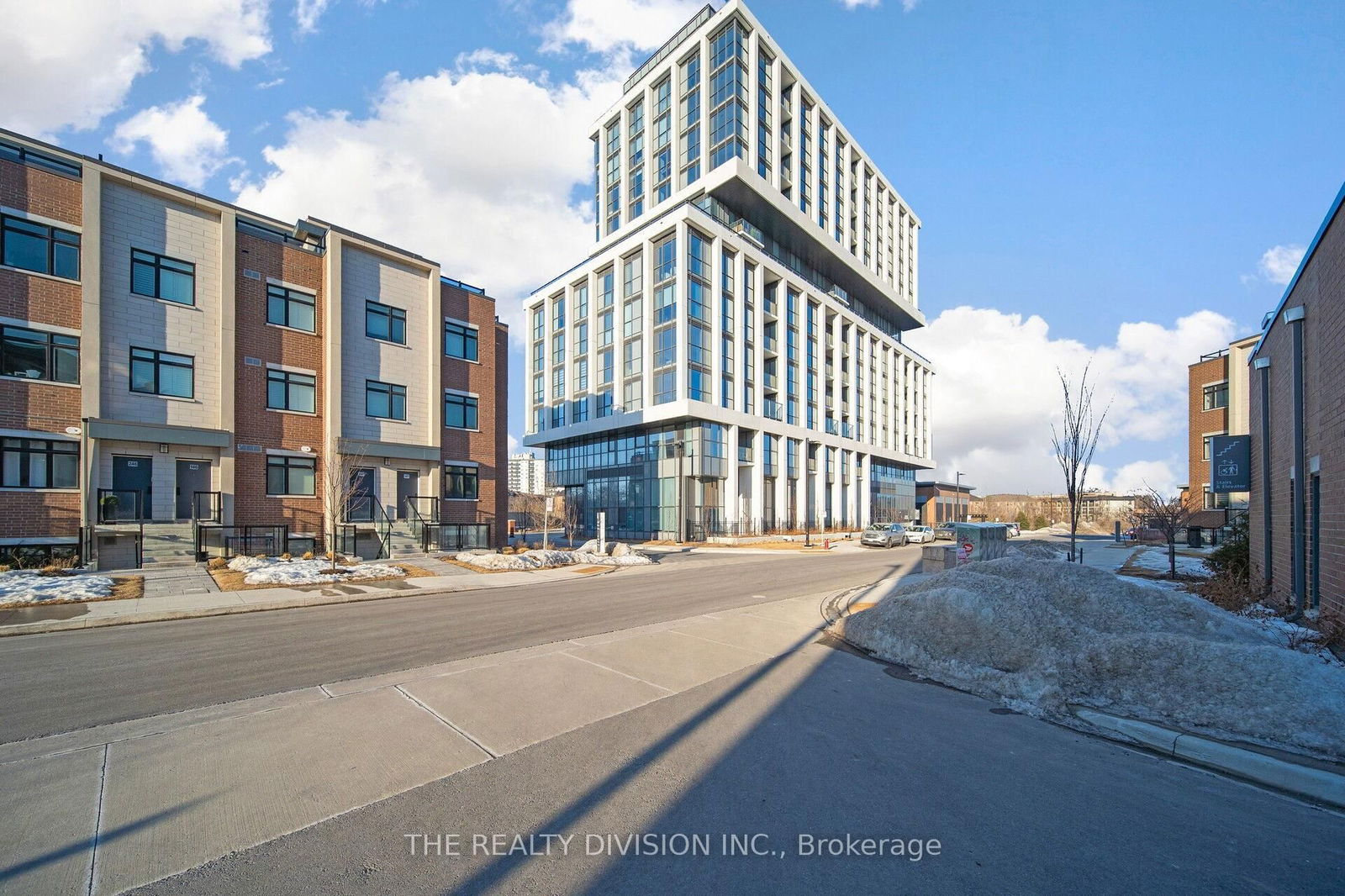 Condo for sale at 511-1063 Douglas Mccurdy Comm N/A, Mississauga, Port Credit, L5G 0C5 - MLS: W12020355