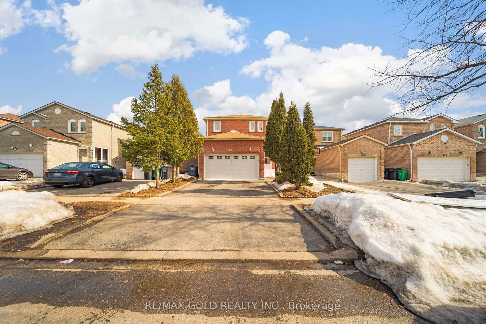 Detached House for sale at 167 Ecclestone Drive, Brampton, Brampton West, L6X 3R1 - MLS: W12020522