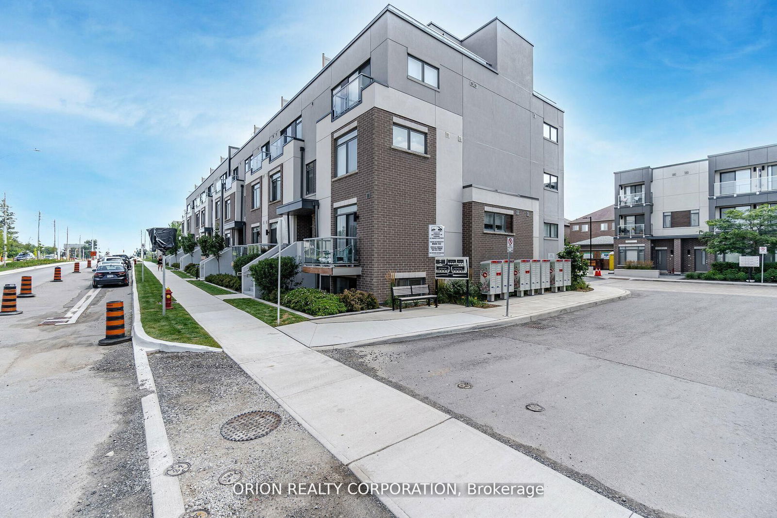 Townhouse for sale at 109-3058 Sixth Line, Oakville, GO Glenorchy, L6M 1P8 - MLS: W12020726