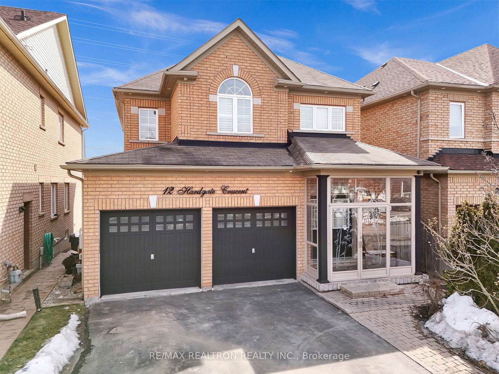 Detached House for sale at 12 Hardgate Crescent, Brampton, Northwest Sandalwood Parkway, L7A 3V5 - MLS: W12021430