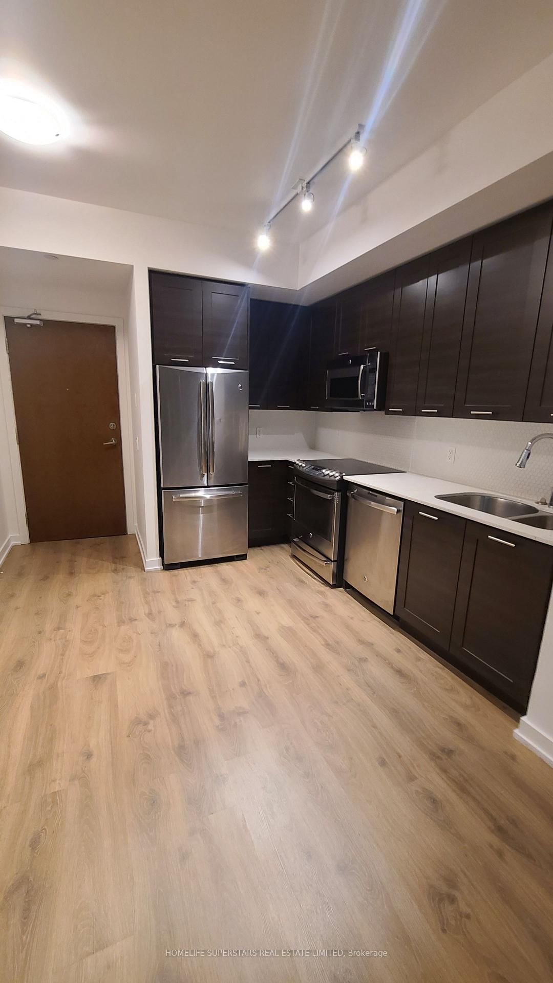 Condo for lease at 2907-2212 Lake Shore Boulevard, Toronto, Mimico, M8V 0C2 - MLS: W12021941