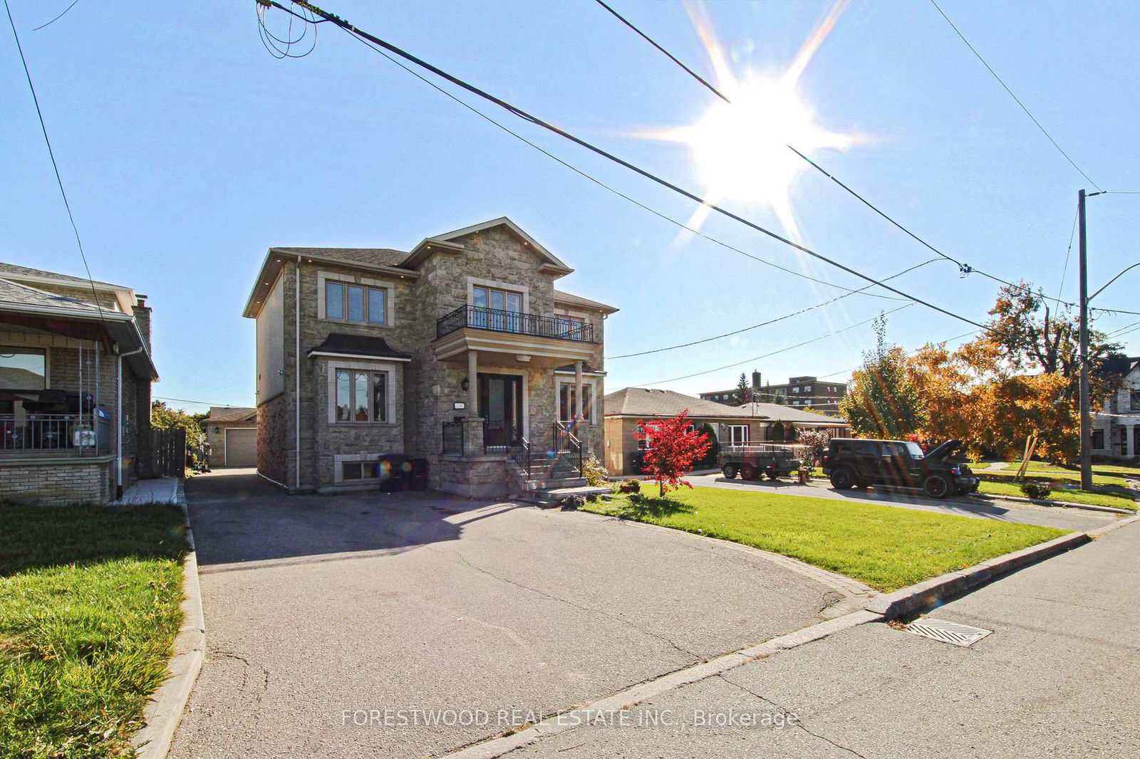 Detached House for sale at 43 Battersea Crescent, Toronto, Maple Leaf, M6L 1G9 - MLS: W12022014