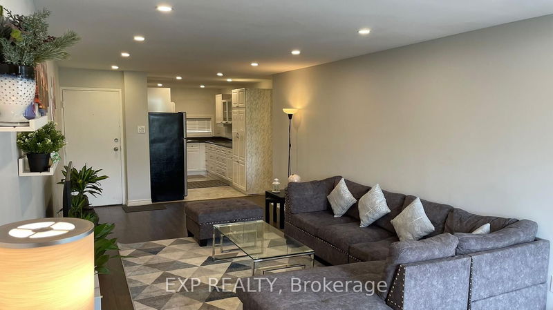Unit 318 — 4673 Jane St, Toronto - Black Creek image-0-0