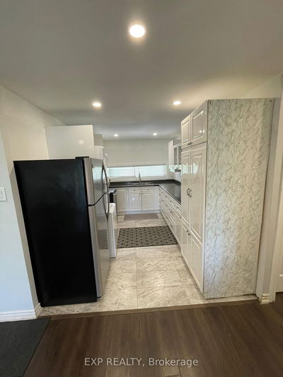 Unit 318 — 4673 Jane St, Toronto - Black Creek image-0-3