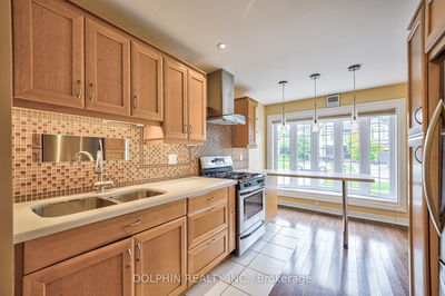 580 Arbor Rd, Mississauga - Mineola image-0-4