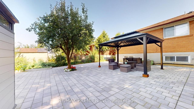 34 Charrington Crescent