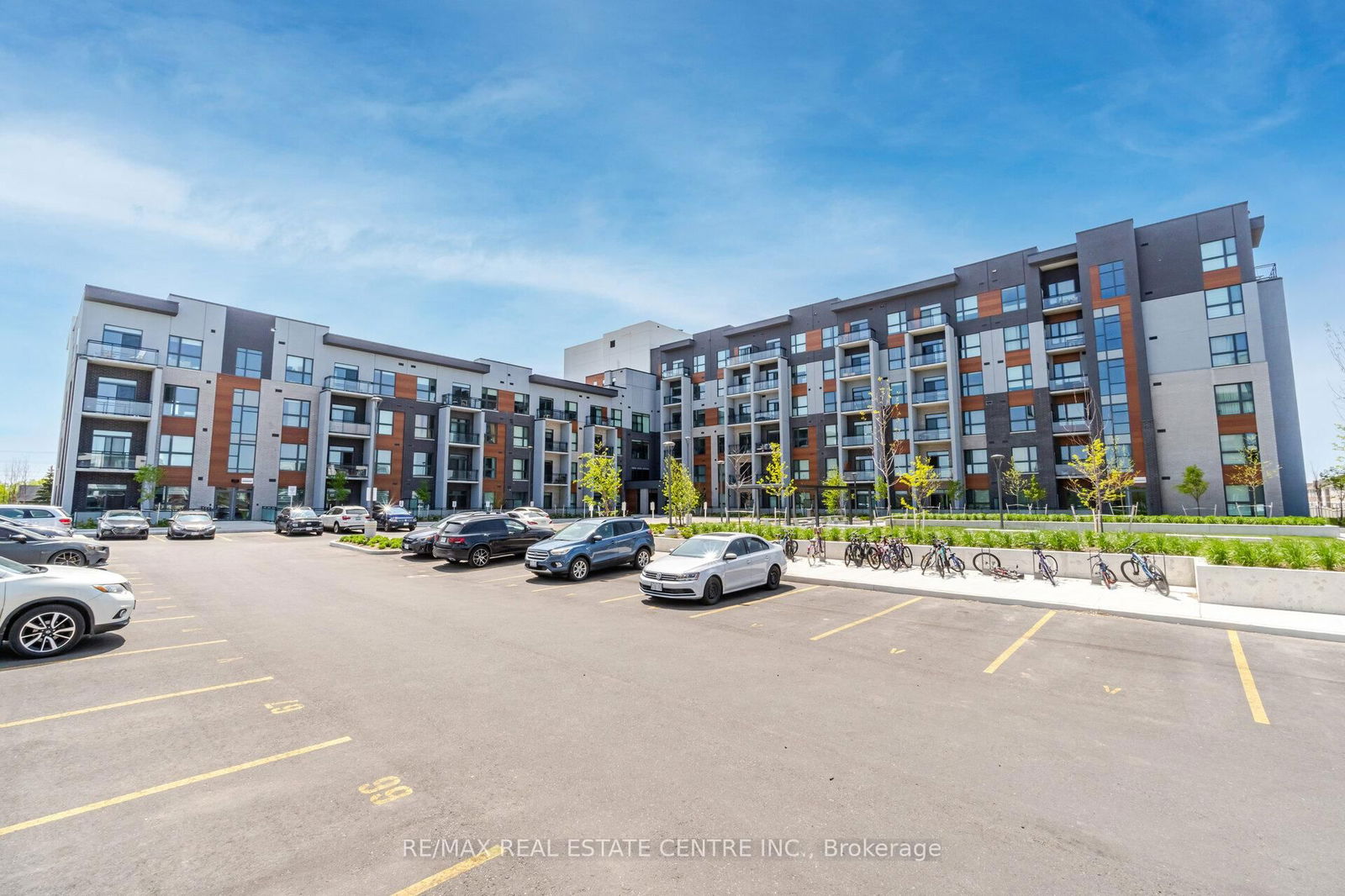 Condo for sale at 203-95 Dundas Street, Oakville, GO Glenorchy, L6M 5N4 - MLS: W12022421