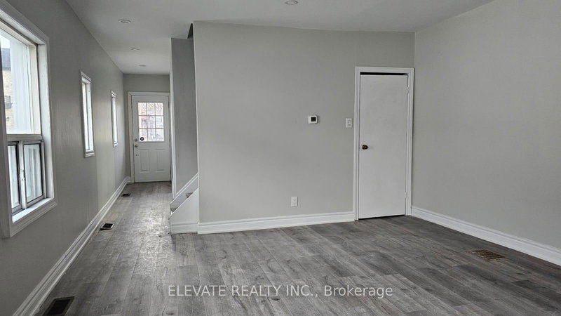 11 Rowntree Ave, Toronto, M6N 1R4 | Image 3