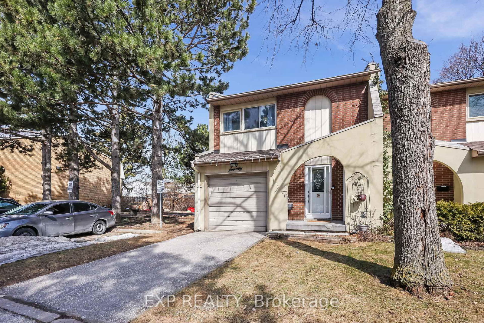 Townhouse for sale at 70-1180 Mississ Vly Boulevard, Mississauga, Mississauga Valleys, L5A 3M9 - MLS: W12022684