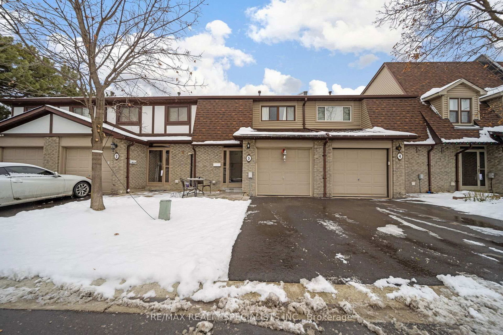 Townhouse for sale at 3 Greenwich Circle, Brampton, Northgate, L6S 2E6 - MLS: W12022694