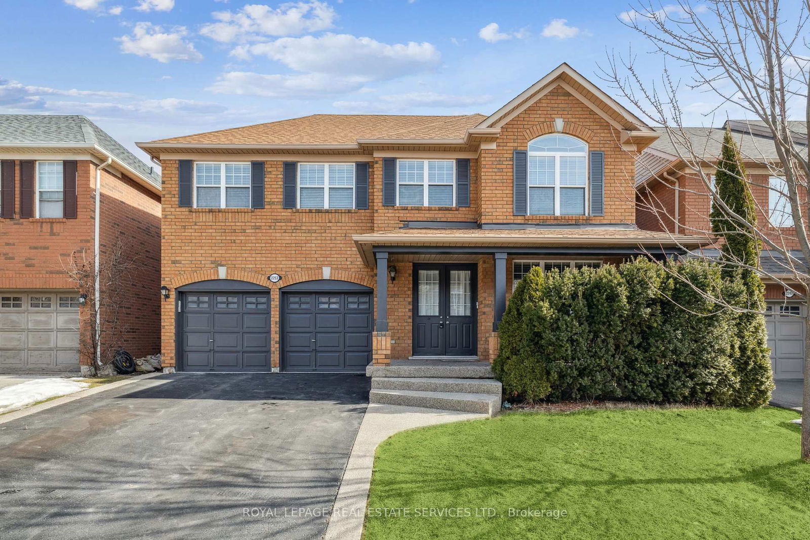 Detached House for sale at 2253 Riverdale Place, Oakville, WT West Oak Trails, L6M 3X9 - MLS: W12023044