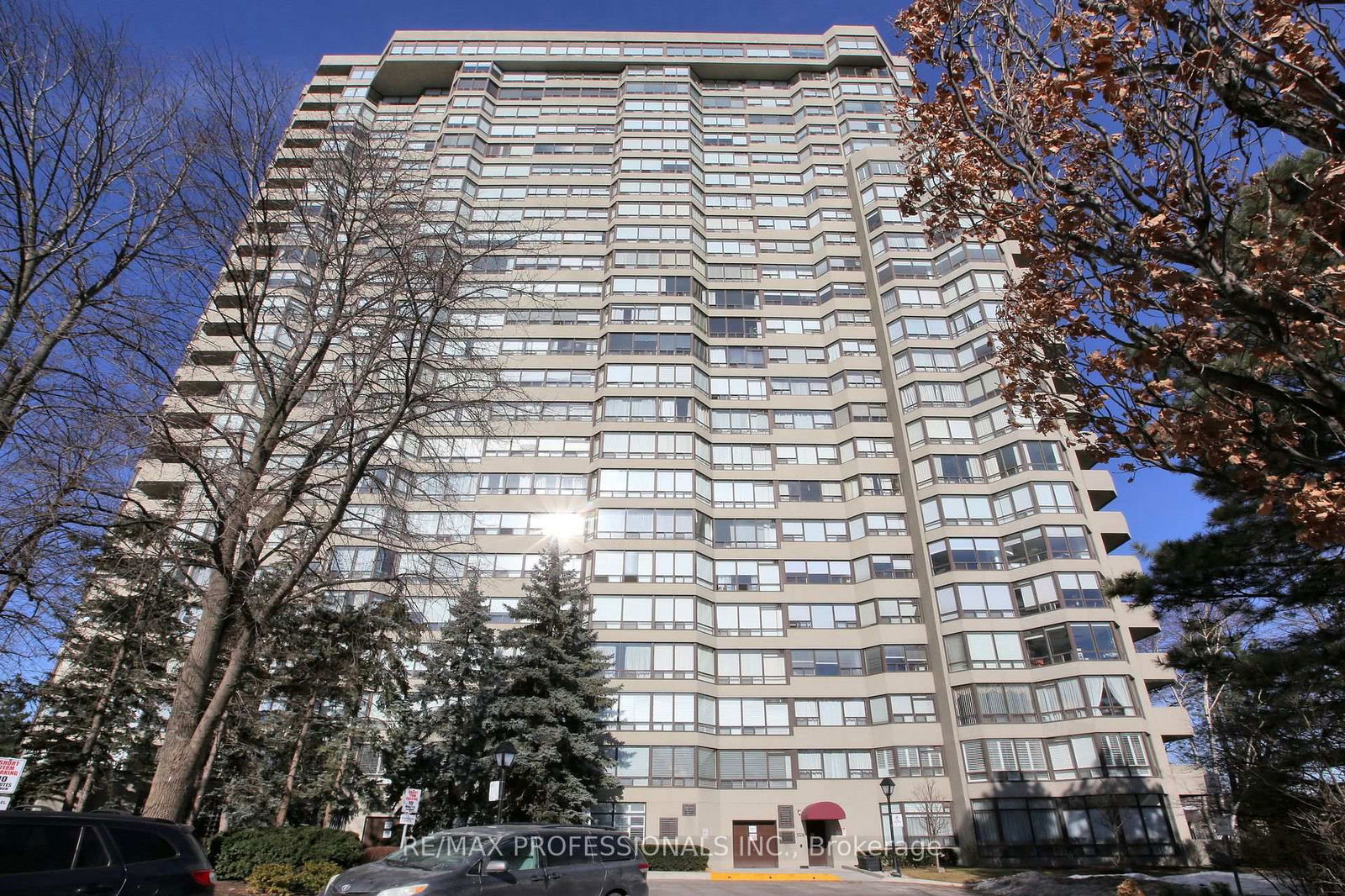 Condo for sale at 1802-1320 Islington Avenue, Toronto, Islington-City Centre West, M9A 5C6 - MLS: W12023408