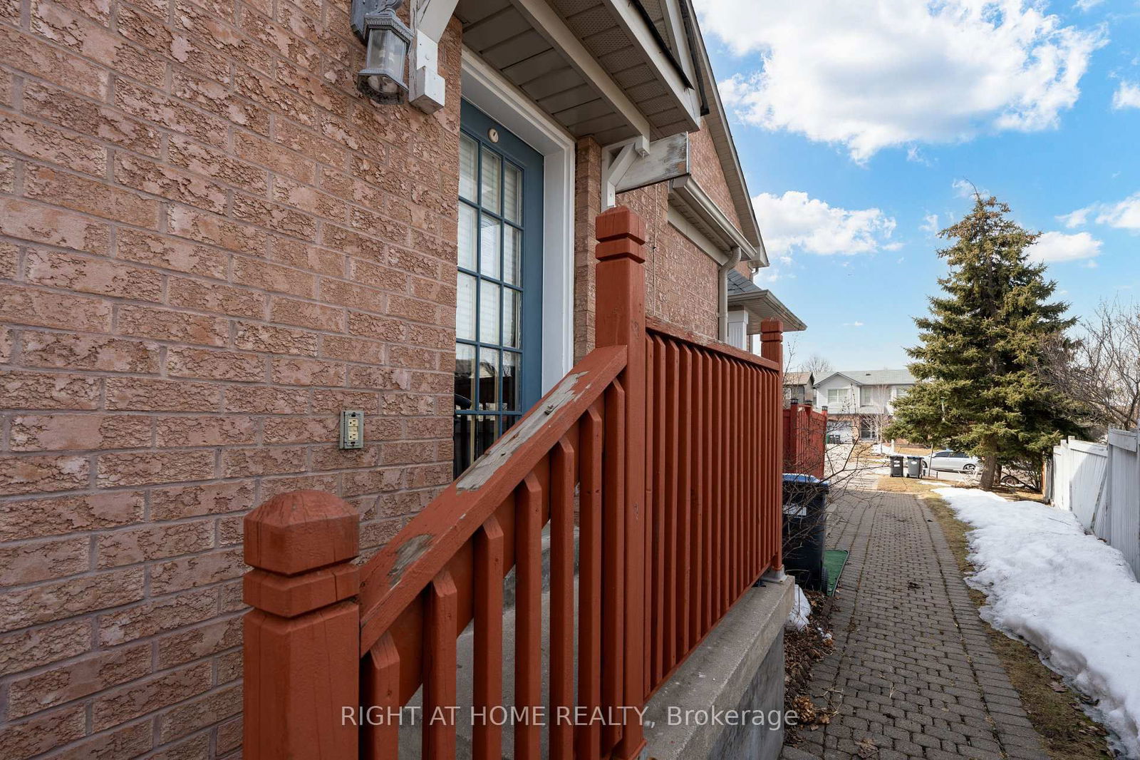 Townhouse for sale at 167 Ural Circle, Brampton, Sandringham-Wellington, L6R 1H1 - MLS: W12023473