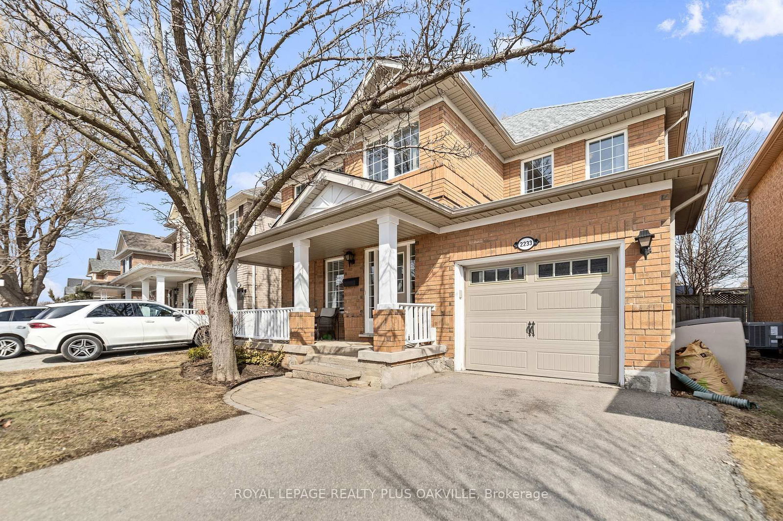 Detached House sold at 2233 Oakhaven Drive, Oakville, WT West Oak Trails, L6M 3X8 - MLS: W12023865