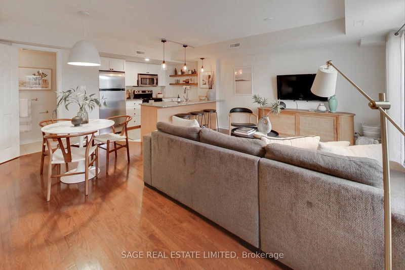 home for sale on 134-25 Turntable Crescent