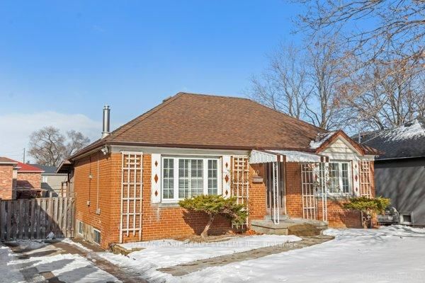 Building at 70 Lovilla Boulevard, Toronto, Humberlea-Pelmo Park W5