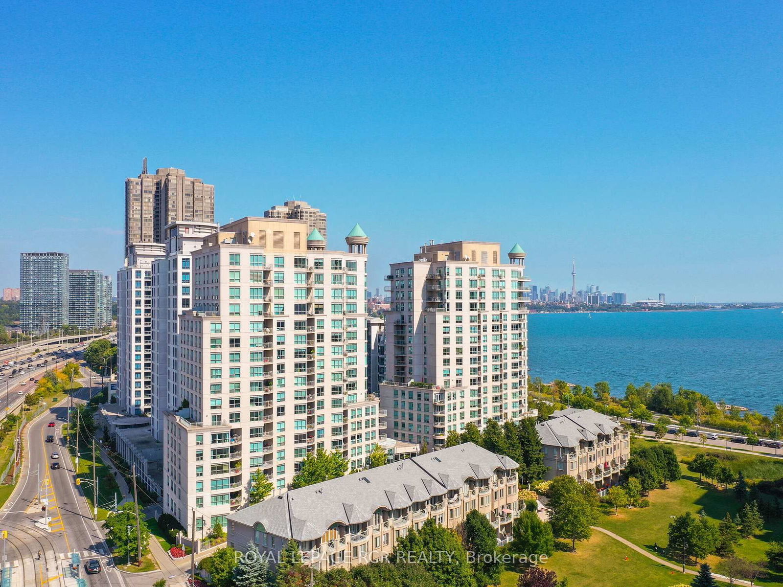 Condo sold at 1116-2111 Lake Shore Boulevard, Toronto, Mimico, M8V 4B2 - MLS: W12024195