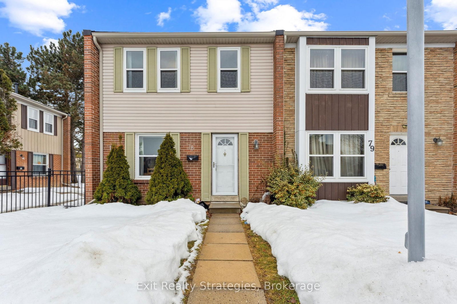 Townhouse for sale at 78-900 Central Park Drive, Brampton, Northgate, L6S 3J6 - MLS: W12024222