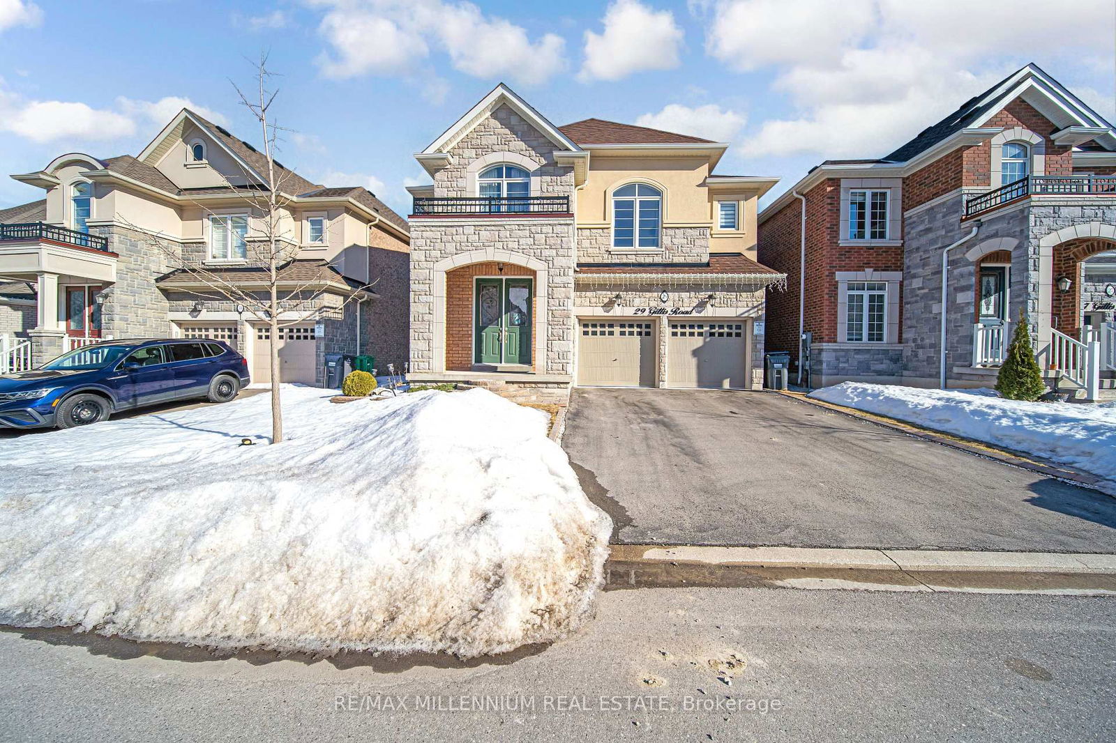 Detached House for sale at 29 Gillis Road, Brampton, Northwest Brampton, L7A 4V6 - MLS: W12024799