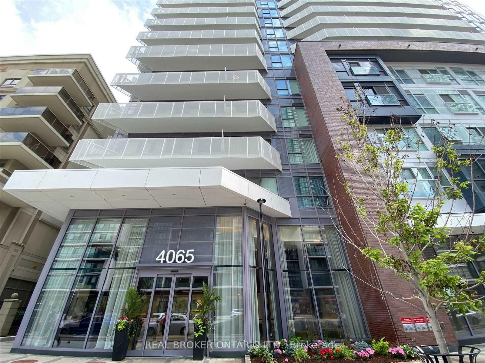 Condo for lease at 2212-4065 Confederation Pkwy, Mississauga, City Centre, L5B 4N1 - MLS: W12025134