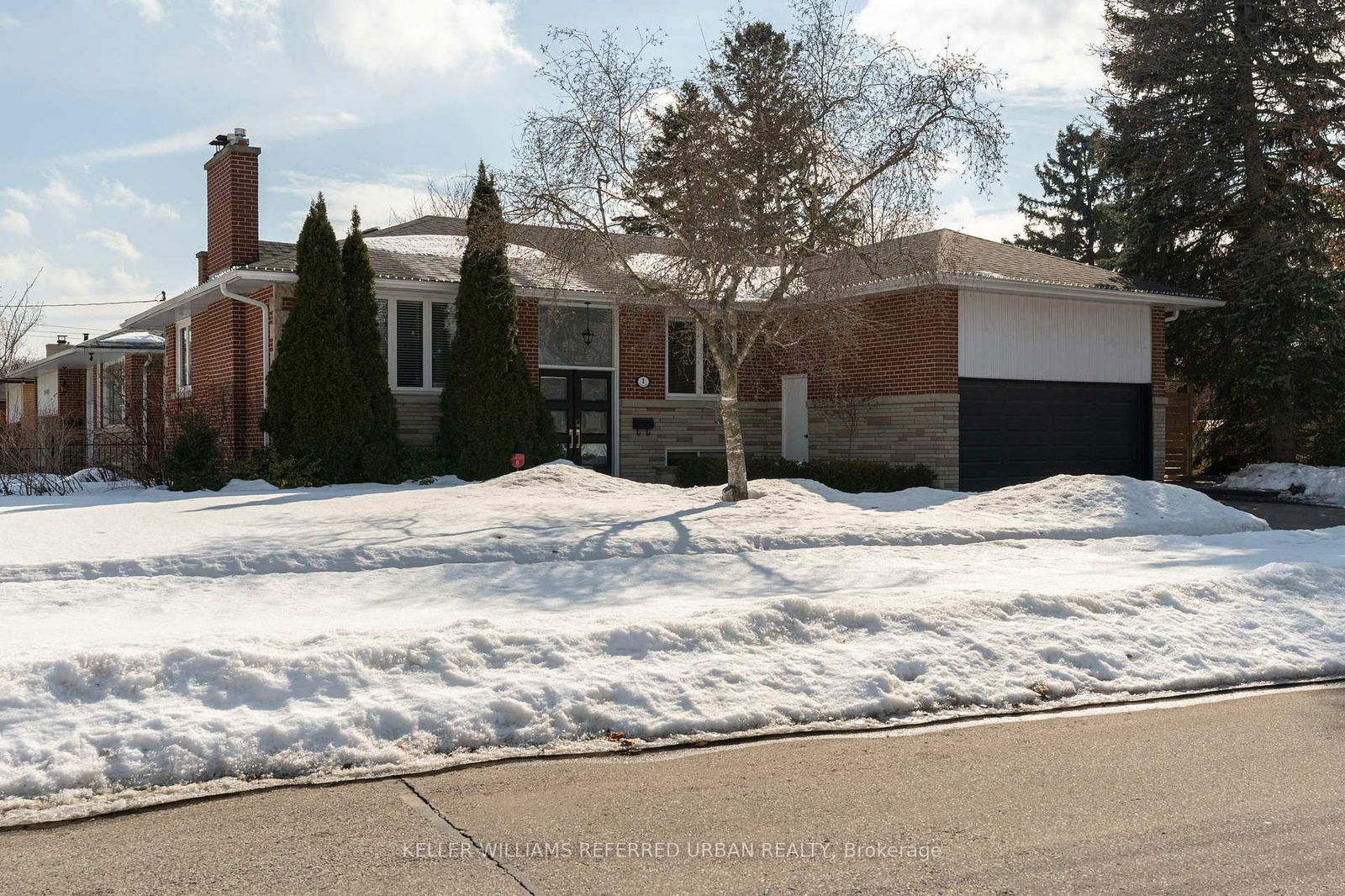 Detached House for sale at 1 Rowse Crescent, Toronto, Kingsview Village-The Westway, M9P 3L4 - MLS: W12025187