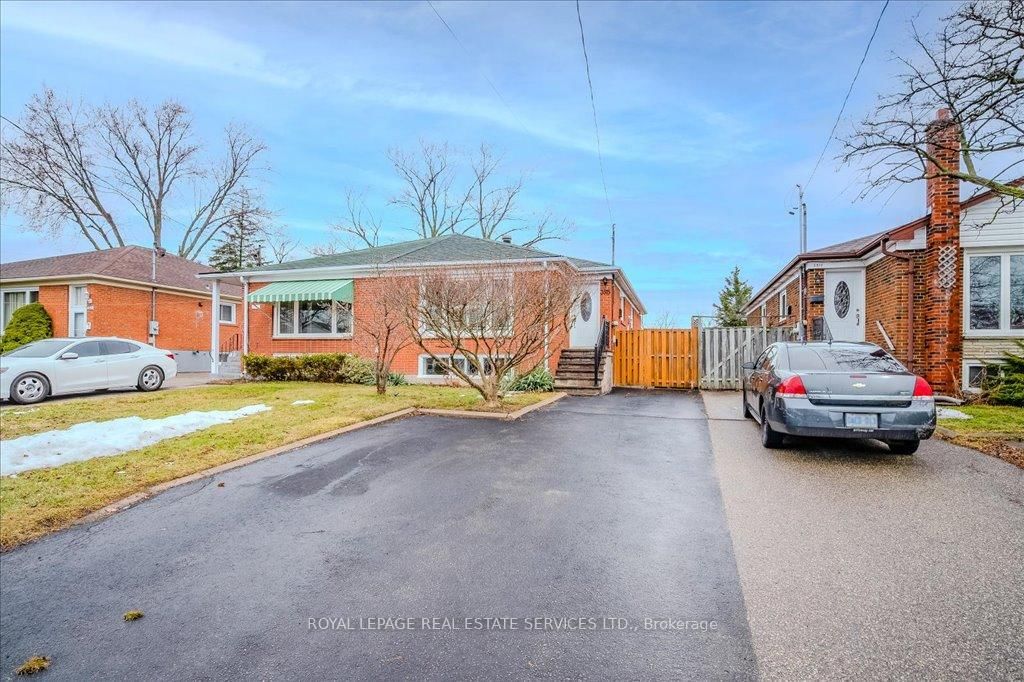 Semi-Detached House for sale at 3515 Ashcroft Crescent, Mississauga, Erindale, L5C 2E6 - MLS: W12025313