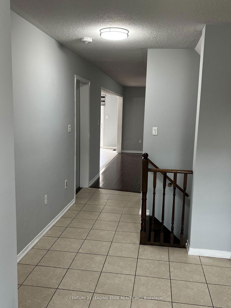 home for lease on (Main & Upper)-6 Oklahoma Drive