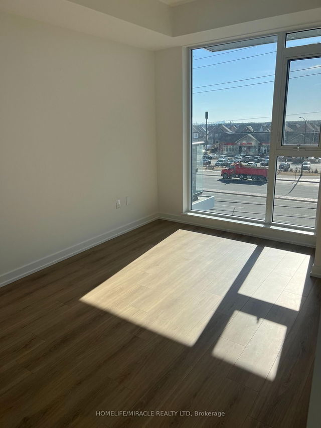 308 - 10 Lagerfeld Drive