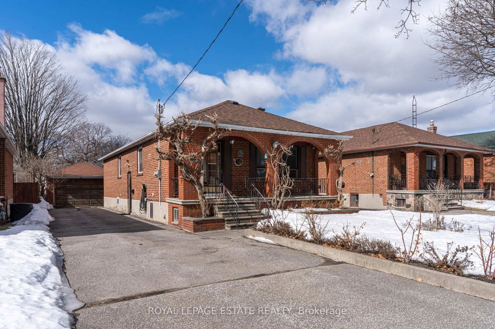 Detached House for sale at 38 Brawley Avenue, Toronto, Islington-City Centre West, M8Z 4Z4 - MLS: W12025759