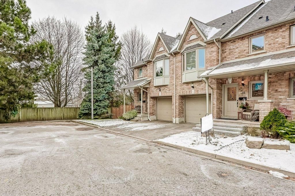 Townhouse for sale at 15-1385 Lakeshore Road, Mississauga, Clarkson, L5J 4T6 - MLS: W12025874