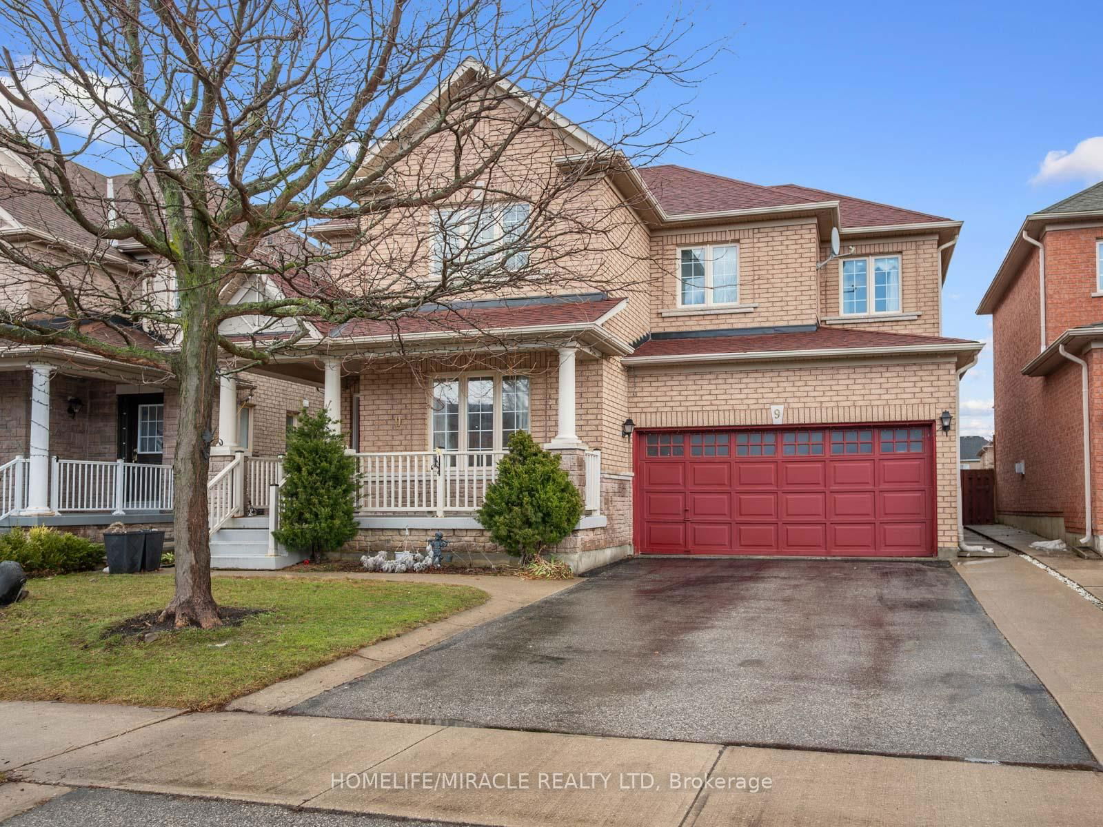 Detached House for sale at 9 Hopecrest Place, Brampton, Sandringham-Wellington, L6R 2V2 - MLS: W12025908