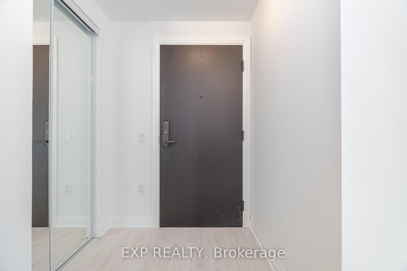 405 - 412 Silver Maple Rd, Oakville, L6H 0S2 | Image 2