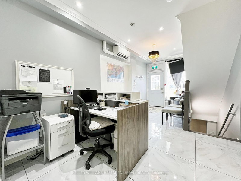 2544 Eglinton Ave W, Toronto, M6M 1T1 | Image 2