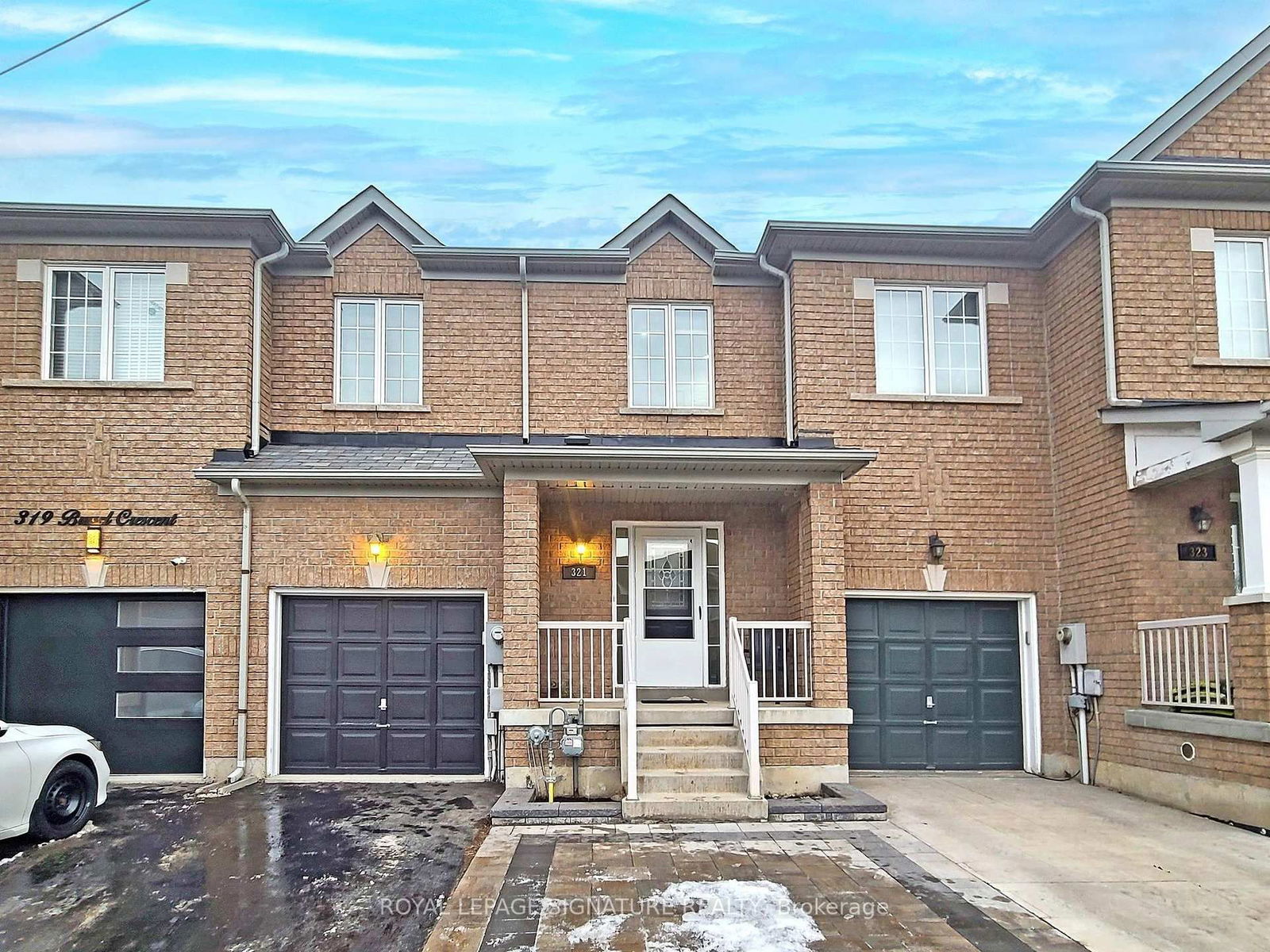 Townhouse for sale at 321 Bussel Crescent, Milton, CL Clarke, L9T 0W5 - MLS: W12026055