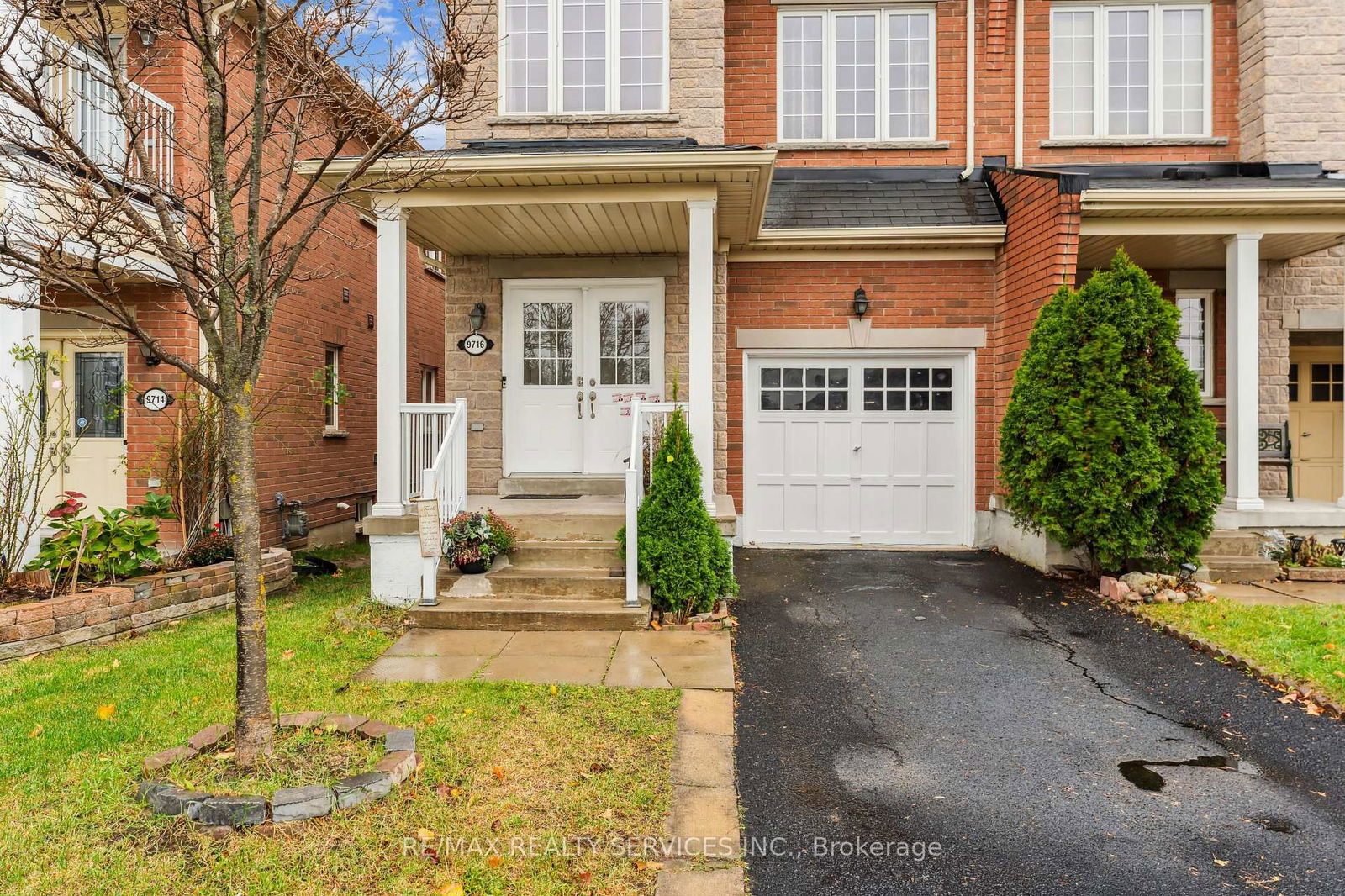 Townhouse for sale at 9716 Mclaughlin Road, Brampton, Fletcher's Creek Village, L6X 0T8 - MLS: W12026084