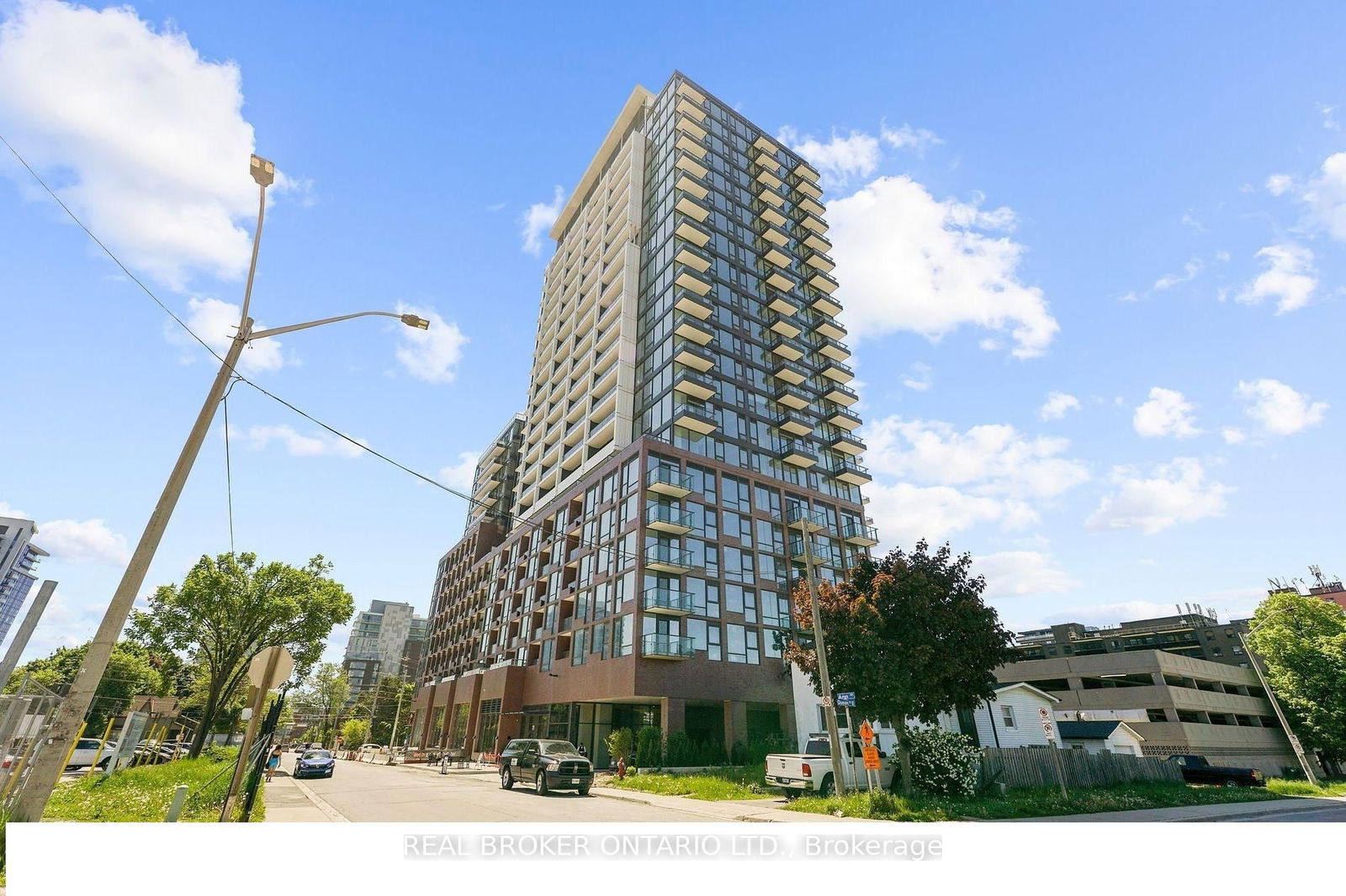 Condo for lease at 301-28 Ann Street, Mississauga, Port Credit, L5G 0E1 - MLS: W12026645