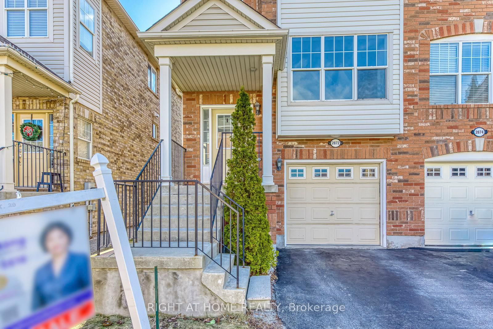 Townhouse for sale at 2872 Garnethill Way, Oakville, WM Westmount, L6M 5E8 - MLS: W12027034