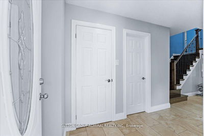 2840 Tradewind Dr, Mississauga - Meadowvale image-0-2