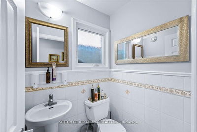 2840 Tradewind Dr, Mississauga - Meadowvale image-0-3
