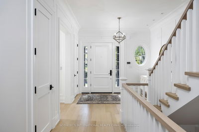 105 The Kingsway, Toronto - Kingsway South image-0-1