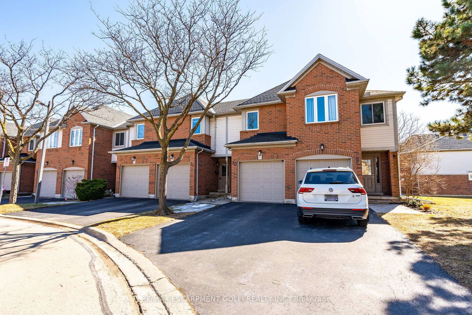 Townhouse for sale at 10-2920 Headon Forest Drive, Burlington, Headon, L7M 4H1 - MLS: W12027116