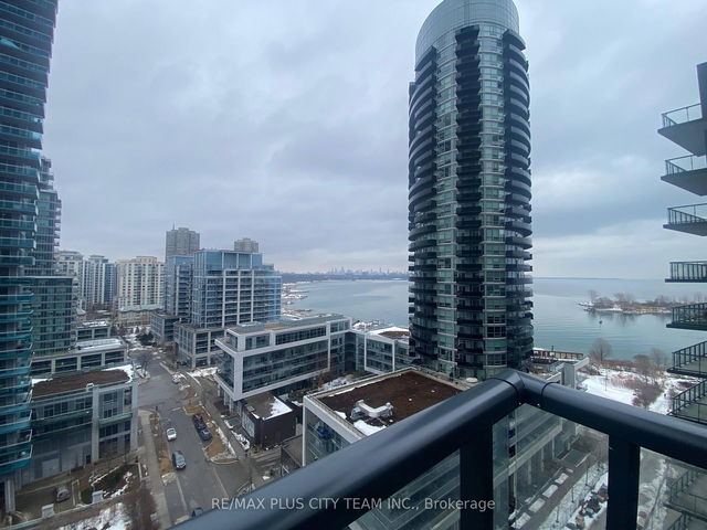 1402 - 38 Annie Craig Drive