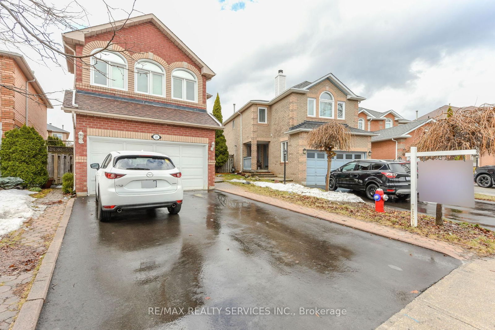 Detached House for sale at 33 Valonia Drive, Brampton, Brampton North, L6V 4J2 - MLS: W12027362