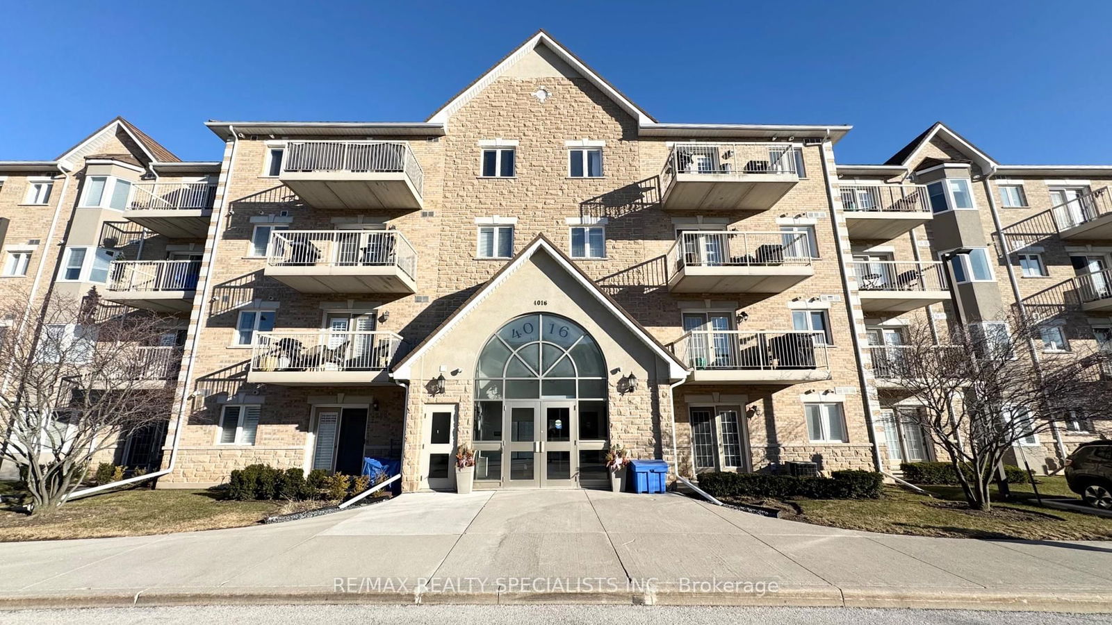 Condo for lease at 112-4016 Kilmer Drive, Burlington, Tansley, L7M 5A7 - MLS: W12027398