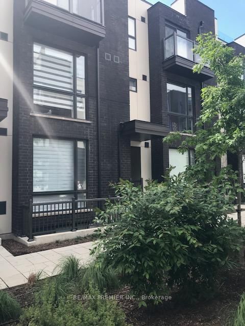 Townhouse leased at 15-24 Fieldway Road, Toronto, Islington-City Centre West, M8Z 0E3 - MLS: W12027514