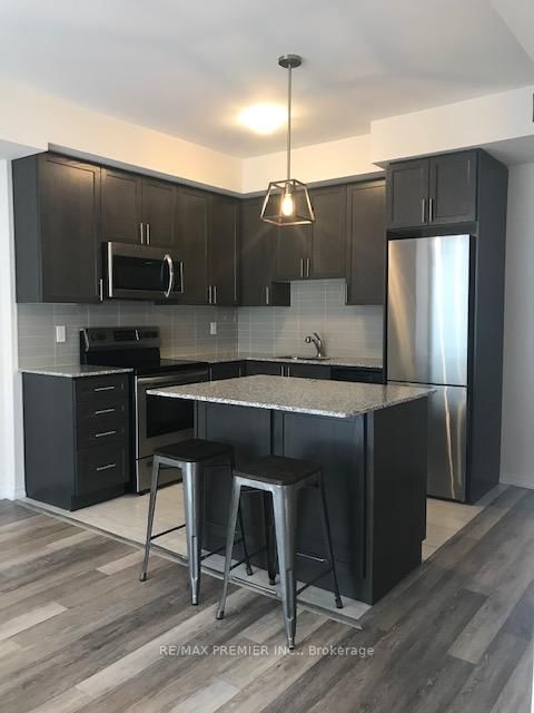 Townhouse leased at 15-24 Fieldway Road, Toronto, Islington-City Centre West, M8Z 0E3 - MLS: W12027514