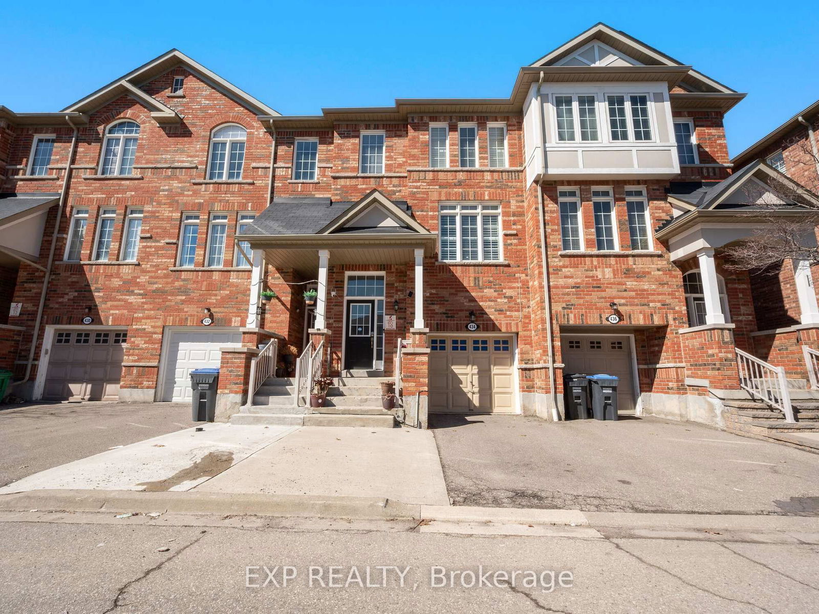 Townhouse for sale at 434 Aspendale Crescent, Mississauga, Meadowvale Village, L5W 0E7 - MLS: W12027669