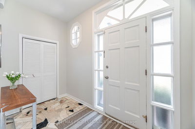 37 Thicket Rd, Toronto - Markland Wood image-0-3
