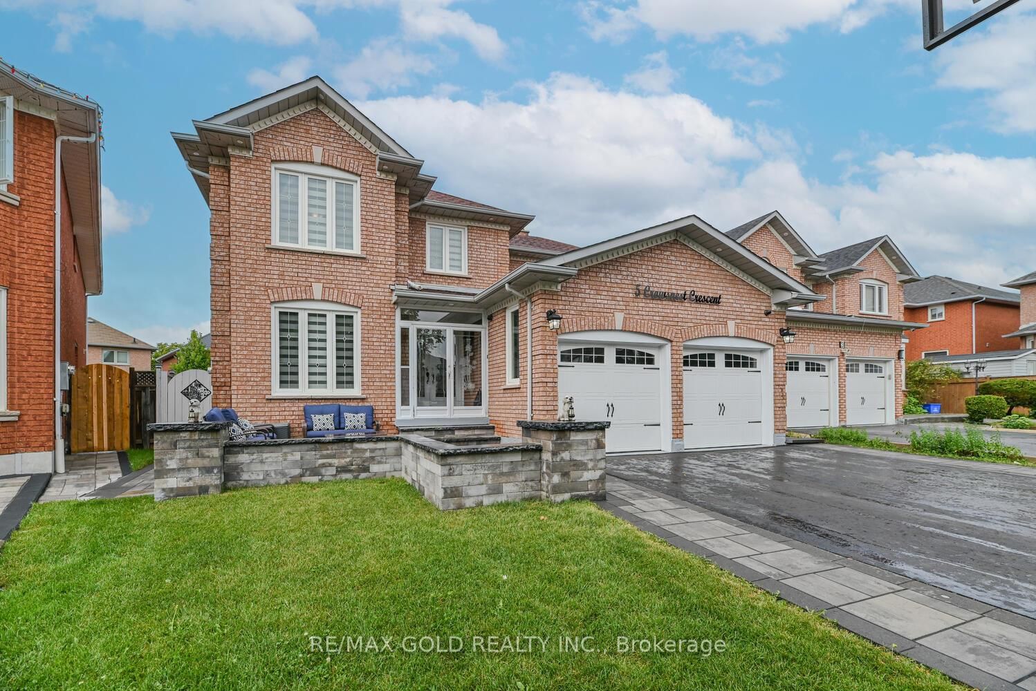 Detached House sold at 5 Crowsnest Crescent, Brampton, Sandringham-Wellington, L6R 1E2 - MLS: W12028097