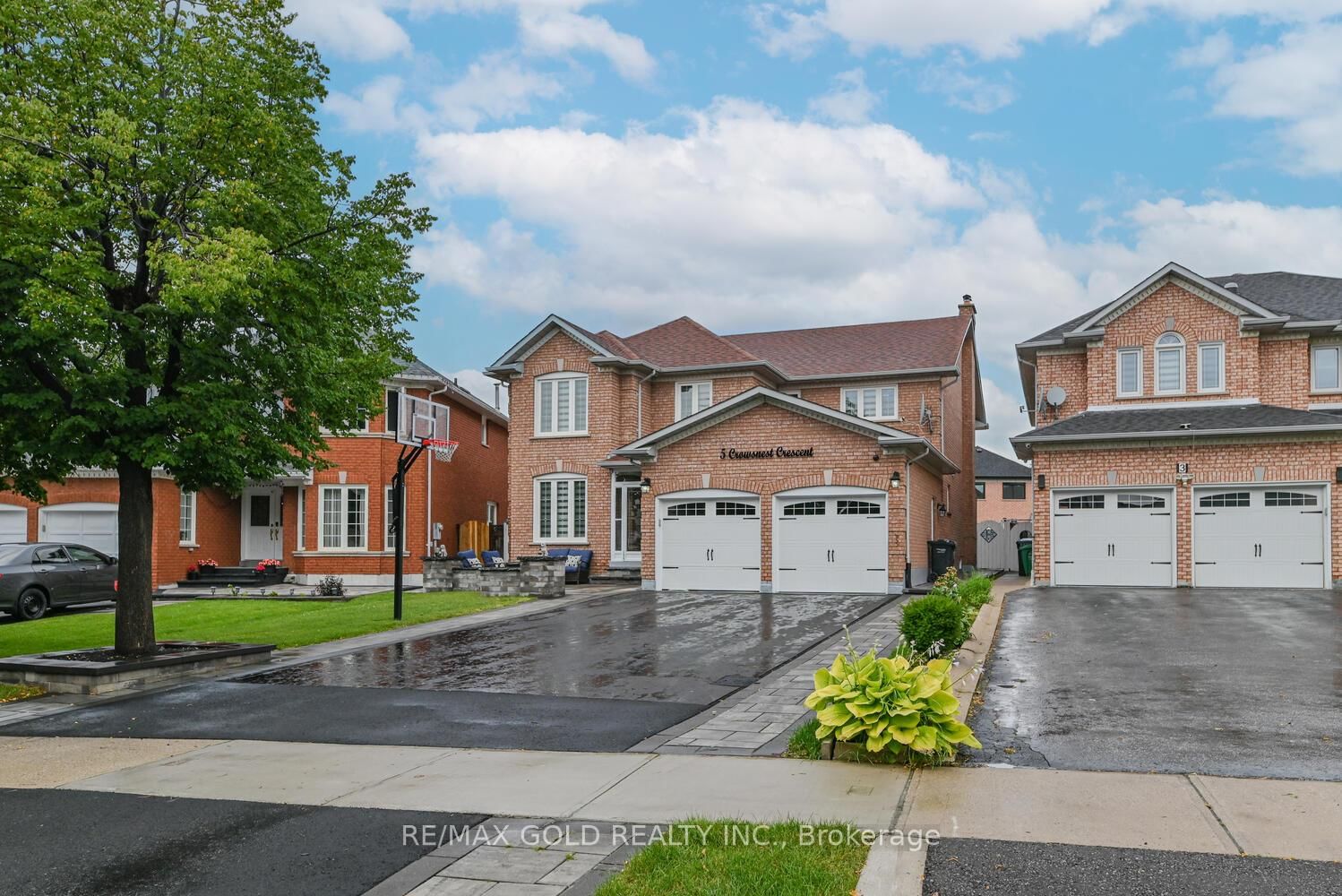 Detached House sold at 5 Crowsnest Crescent, Brampton, Sandringham-Wellington, L6R 1E2 - MLS: W12028097